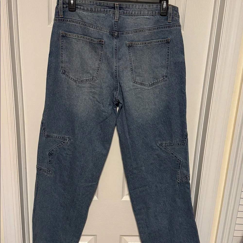 No Boundaries Mid Rise Wide Leg Star Jean - Picture 8 of 9